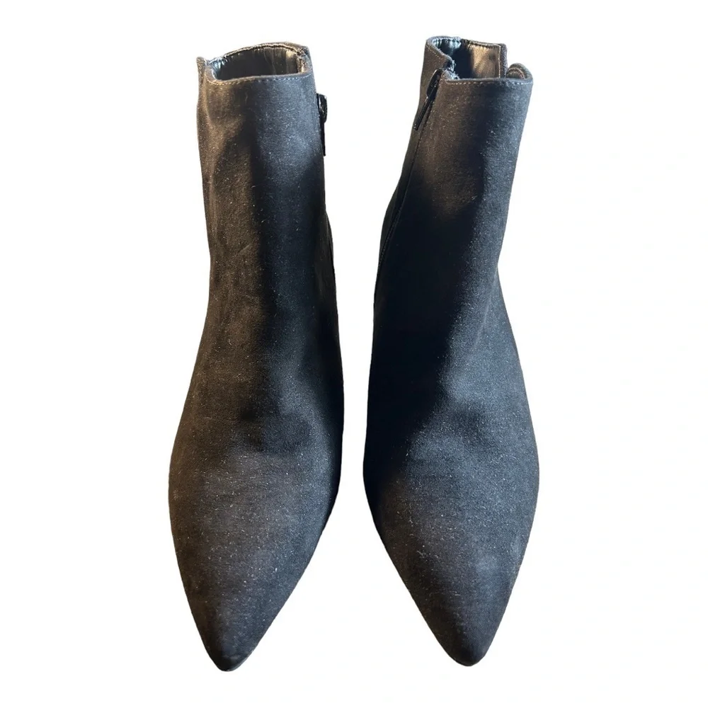 Journee Collection faux suede black booties